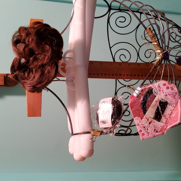 Bun Extension Tossed Up Do Kit - Picture 1 of 5